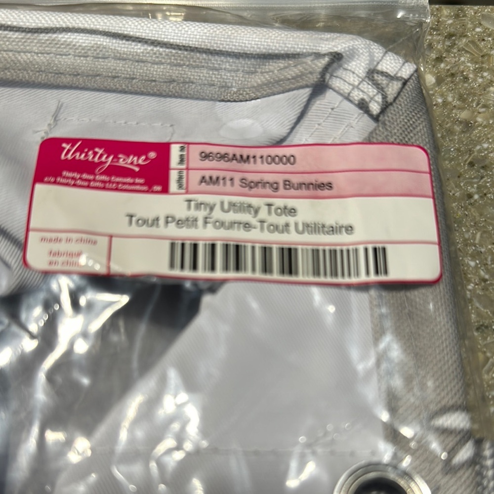 NTW- Thirty-one Spring Bunnies Tiny Utility Tote - Picture 6 of 6